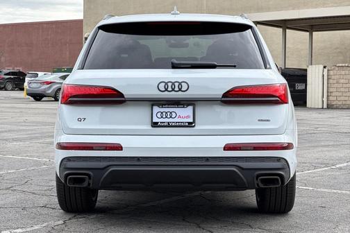 2026 Audi Q7 55 Premium Plus