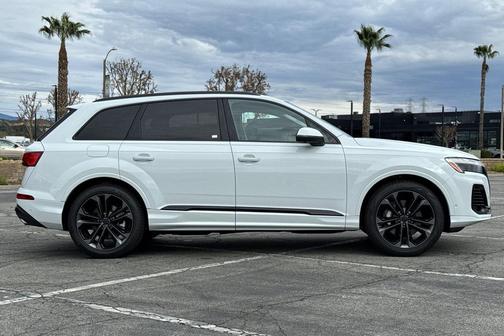 2026 Audi Q7 55 Premium Plus