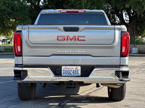 Sterling Metallic 2024 GMC Sierra 1500 SLT