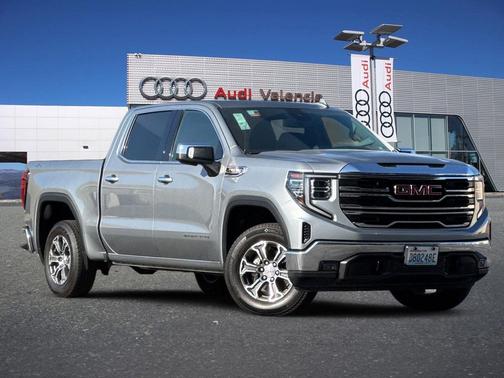 Sterling Metallic 2024 GMC Sierra 1500 SLT