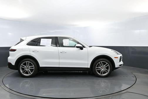 White 2019 Porsche Cayenne Cayenne