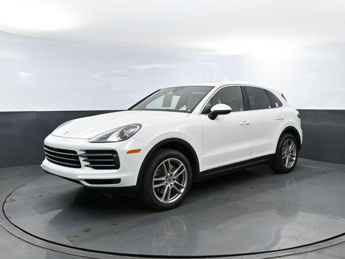 White 2019 Porsche Cayenne Cayenne