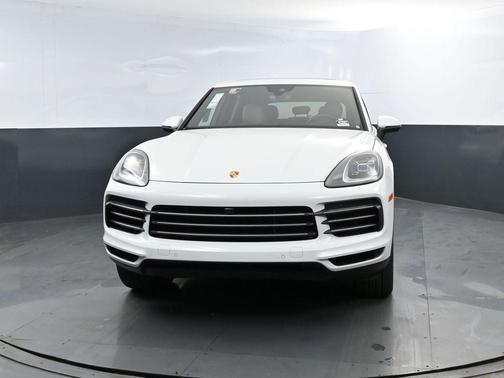 White 2019 Porsche Cayenne Cayenne