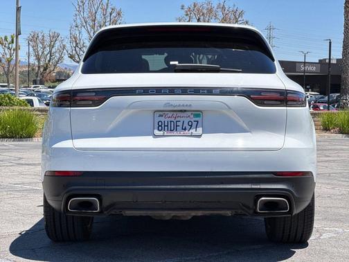 White 2019 Porsche Cayenne Cayenne