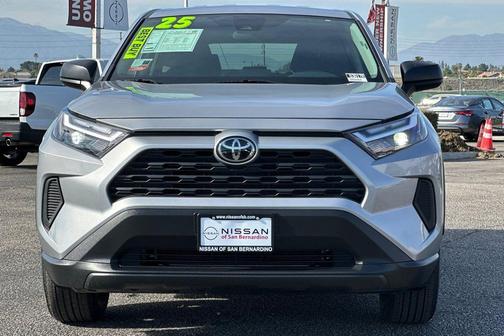 2025 Toyota RAV4 LE