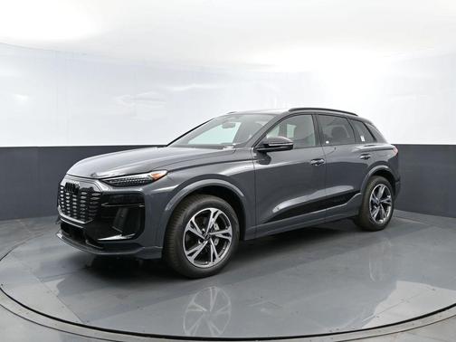Gray 2027 Audi Q6 e-tron Premium Plus quattro