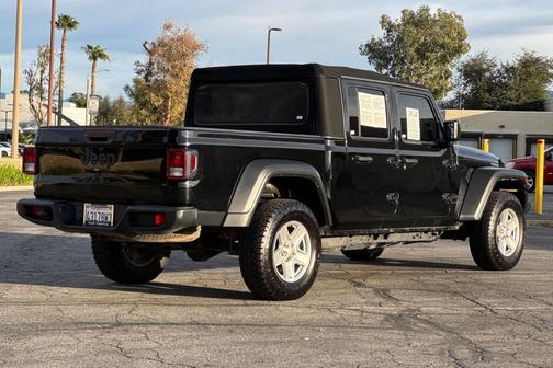 2020 Jeep Gladiator Sport S