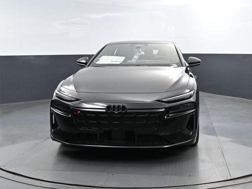 Mythos Black Metallic 2027 Audi S6 e-tron Premium Plus