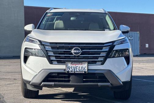 2025 Nissan Rogue SL