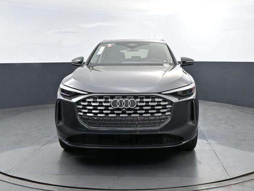 Tambora Gray Metallic 2025 Audi Q5 Premium Plus TFSI quattro S tronic