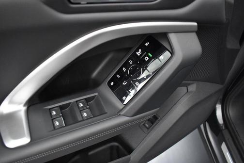Tambora Gray Metallic 2025 Audi Q5 Premium Plus TFSI quattro S tronic