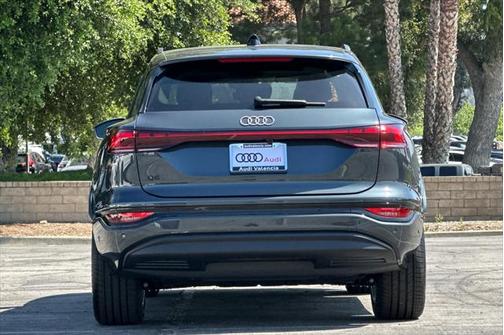 2025 Audi Q6 e-tron Premium Plus