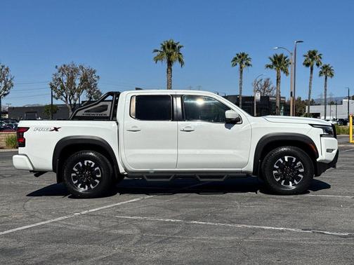 Glacier White 2022 Nissan Frontier PRO-X