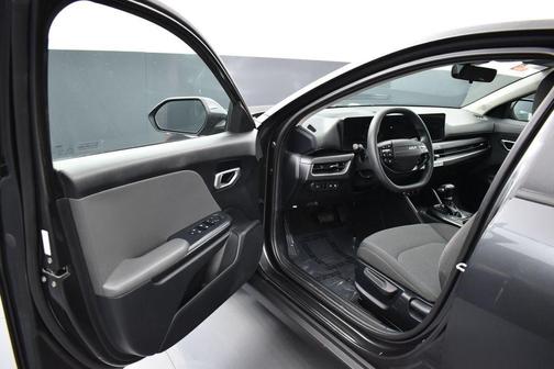 Interstellar Gray 2025 Kia K4 LXS