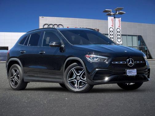 Black 2022 Mercedes-Benz GLA 250 4MATIC