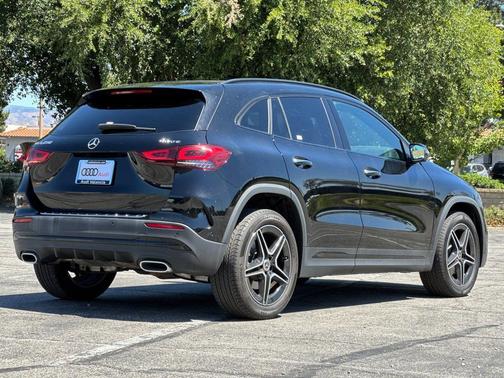 Black 2022 Mercedes-Benz GLA 250 4MATIC