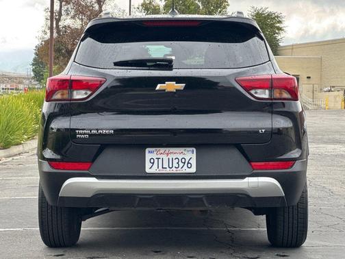 Mosaic Black Metallic 2025 Chevrolet Trailblazer LT