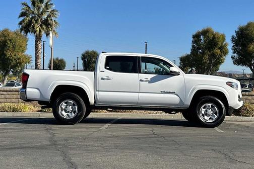 Ice 2023 Toyota Tacoma SR5