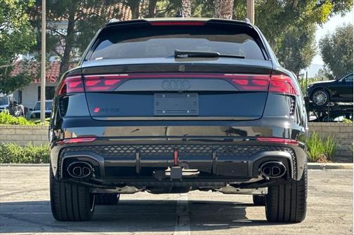 2025 Audi RS Q8 4.0T