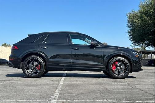 2025 Audi RS Q8 4.0T