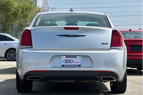 2022 Chrysler 300 Touring