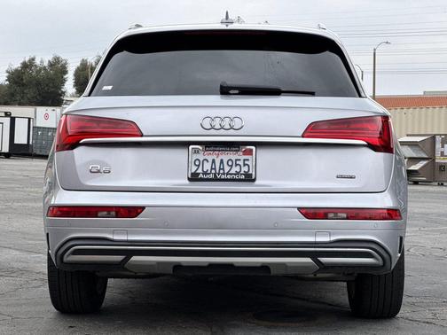 Florett Silver Metallic 2022 Audi Q5 40 Premium Plus