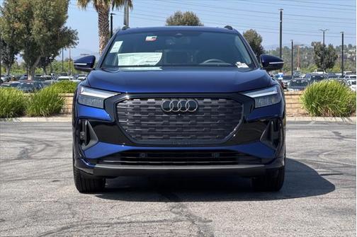 2025 Audi Q4 e-tron Premium 55 quattro