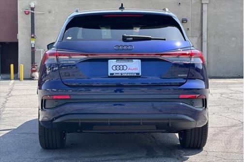 2025 Audi Q4 e-tron Premium 55 quattro