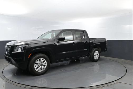 Super Black 2023 Nissan Frontier SV
