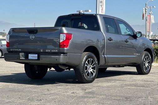 Gun Metallic 2023 Nissan Titan SV