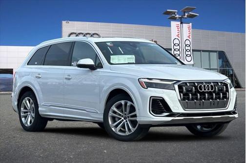 2025 Audi Q7 55 Premium Plus