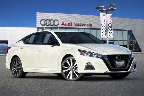 2022 Nissan Altima SR FWD