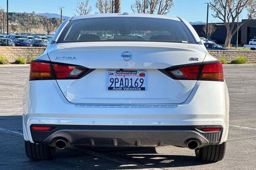 2022 Nissan Altima SR FWD