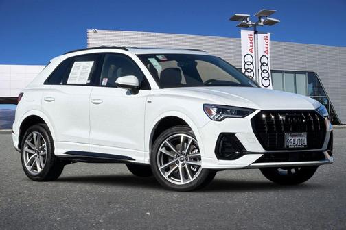 2025 Audi Q3 Premium 45 TFSI S line quattro Tiptronic