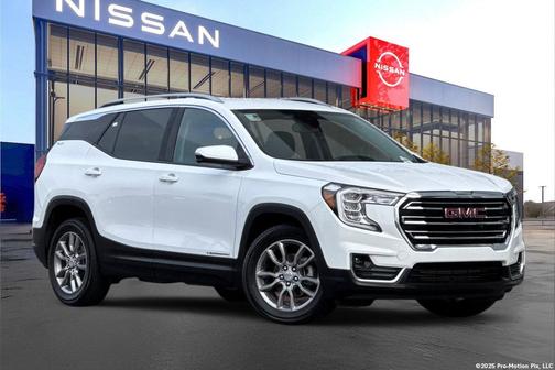 Summit White 2024 GMC Terrain SLT