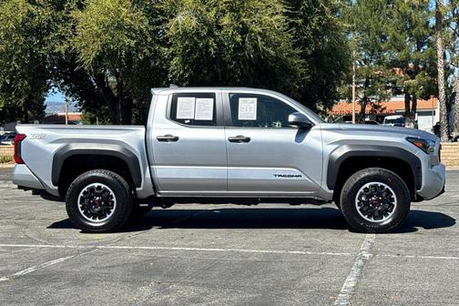 2025 Toyota Tacoma TRD Off-Road