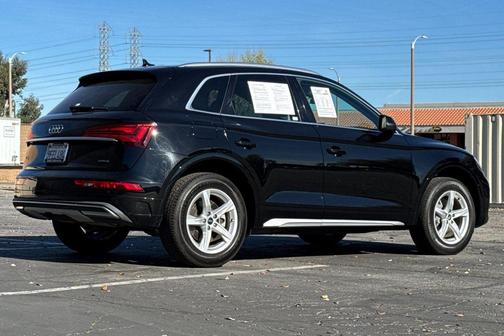 2023 Audi Q5 40 Premium