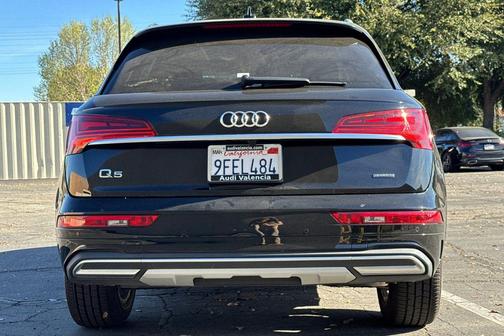 2023 Audi Q5 40 Premium