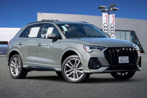 2025 Audi Q3 Premium 45 TFSI S line quattro Tiptronic