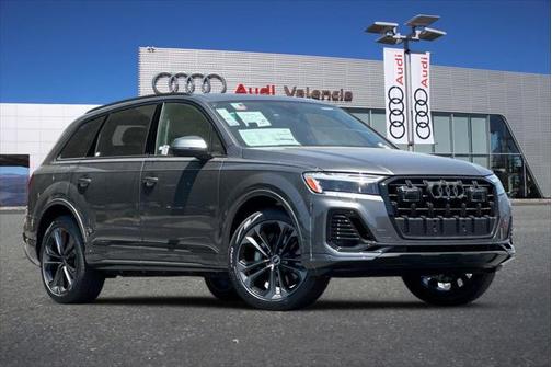 2025 Audi Q7 55 Premium Plus