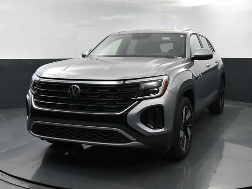 Silver Mist Metallic 2024 Volkswagen Atlas Cross Sport 2.0T SE w/Technology