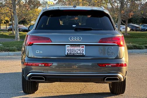 2022 Audi Q5 45 S line Premium