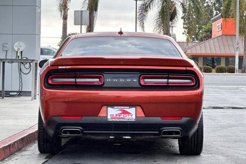 Sinamon Stick 2022 Dodge Challenger GT