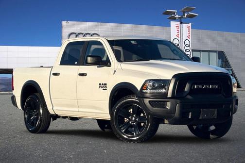 2024 RAM 1500 Classic Warlock Crew Cab 4x2 5'7' Box