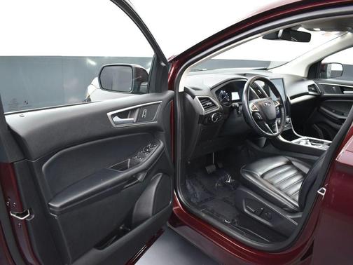 Burgundy 2024 Ford Edge SEL
