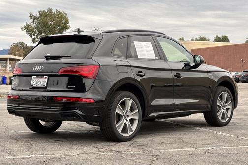 2025 Audi Q5 45 S line Premium