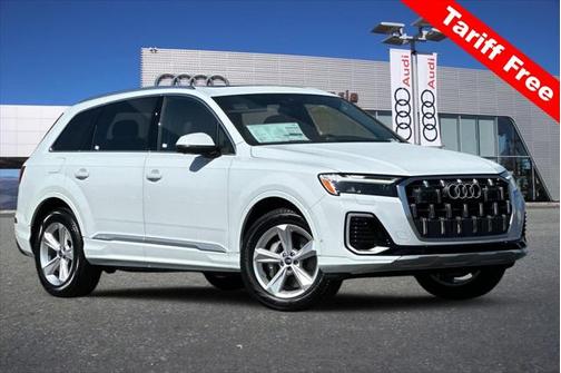 2025 Audi Q7 55 Premium