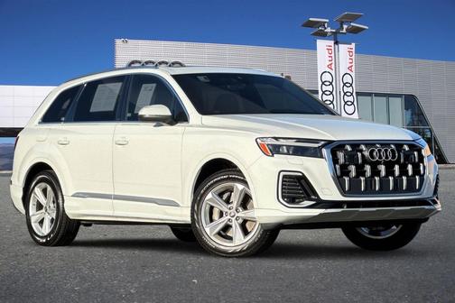 2025 Audi Q7 45 Premium