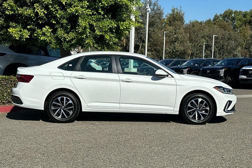 Pure White 2025 Volkswagen Jetta 1.5T S