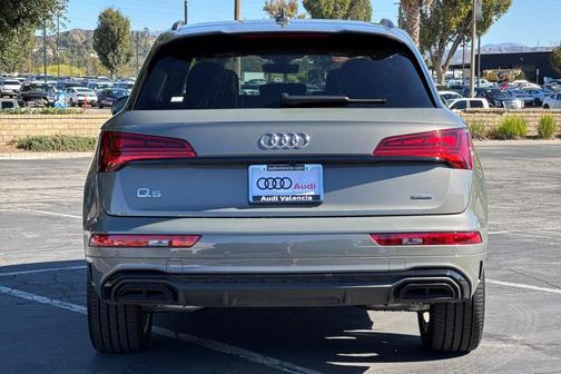 2025 Audi Q5 45 S line Premium